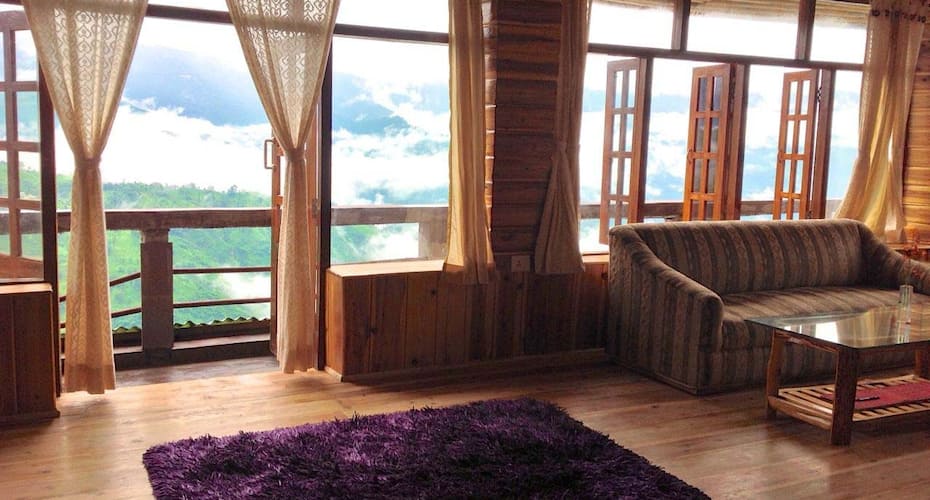 Birdsong Home, Mirik 3